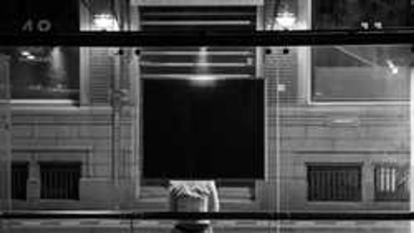 Durva jelenet Szegeden: csonttörésig verték a diákok a kislányt