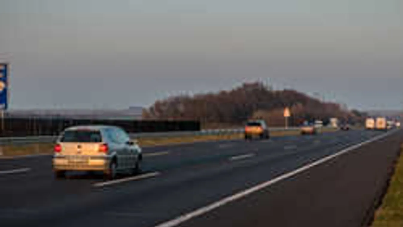 Razziáztak az ellenőrök az M7-esen: durva mi lapult a román kocsiban