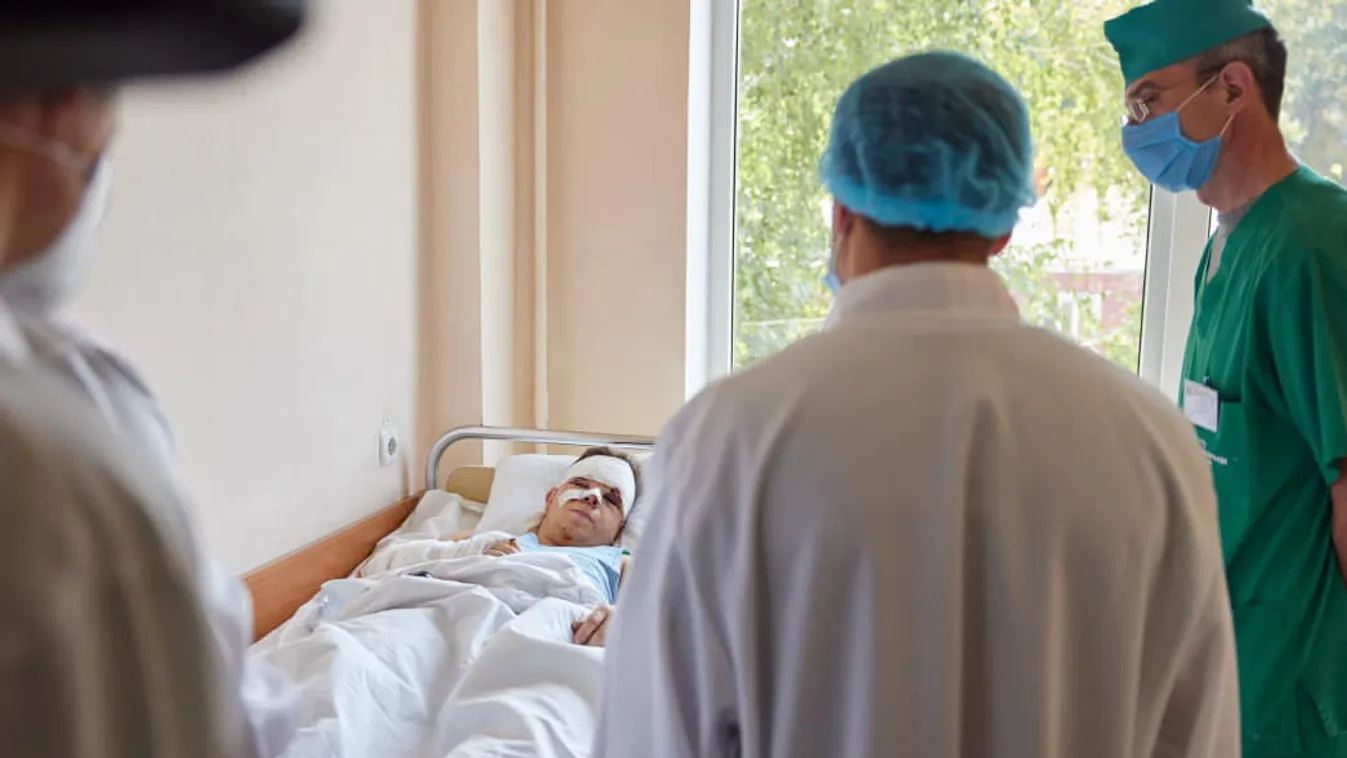 „Olyan volt, mint egy videójáték” – mondta a repülőgépkatasztrófa túlélője, aki lángoló barátját is próbálta eloltani