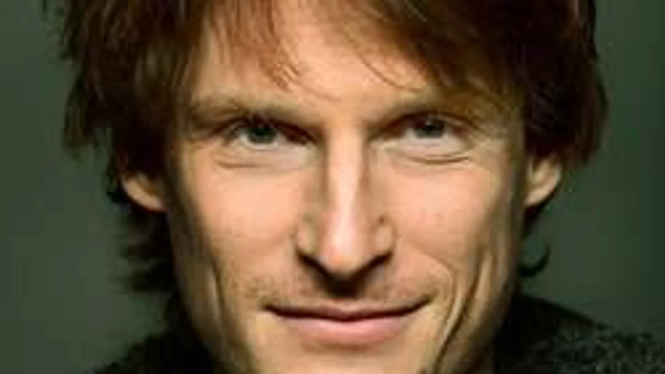 Fenyő Iván vallást alapít, nekünk, a zombiknak