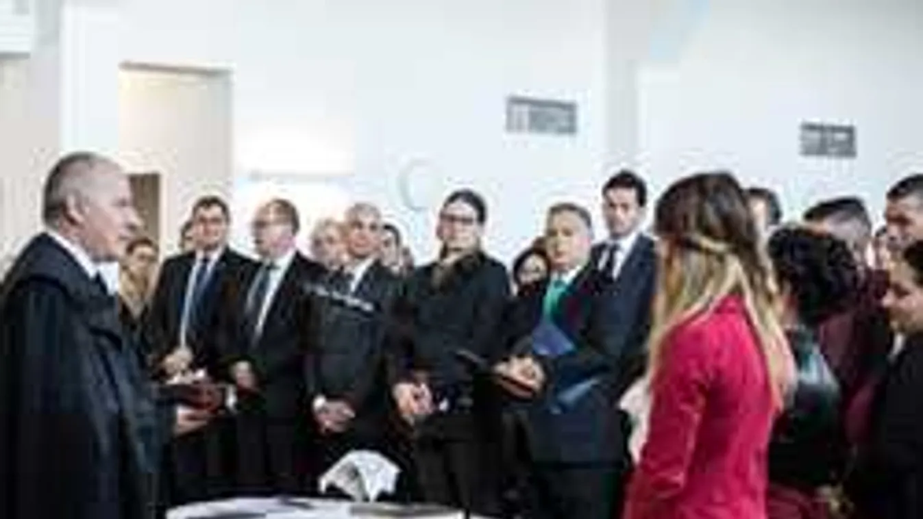 Az erdélyi magyarokért is kész az ország felelősséget vállalni