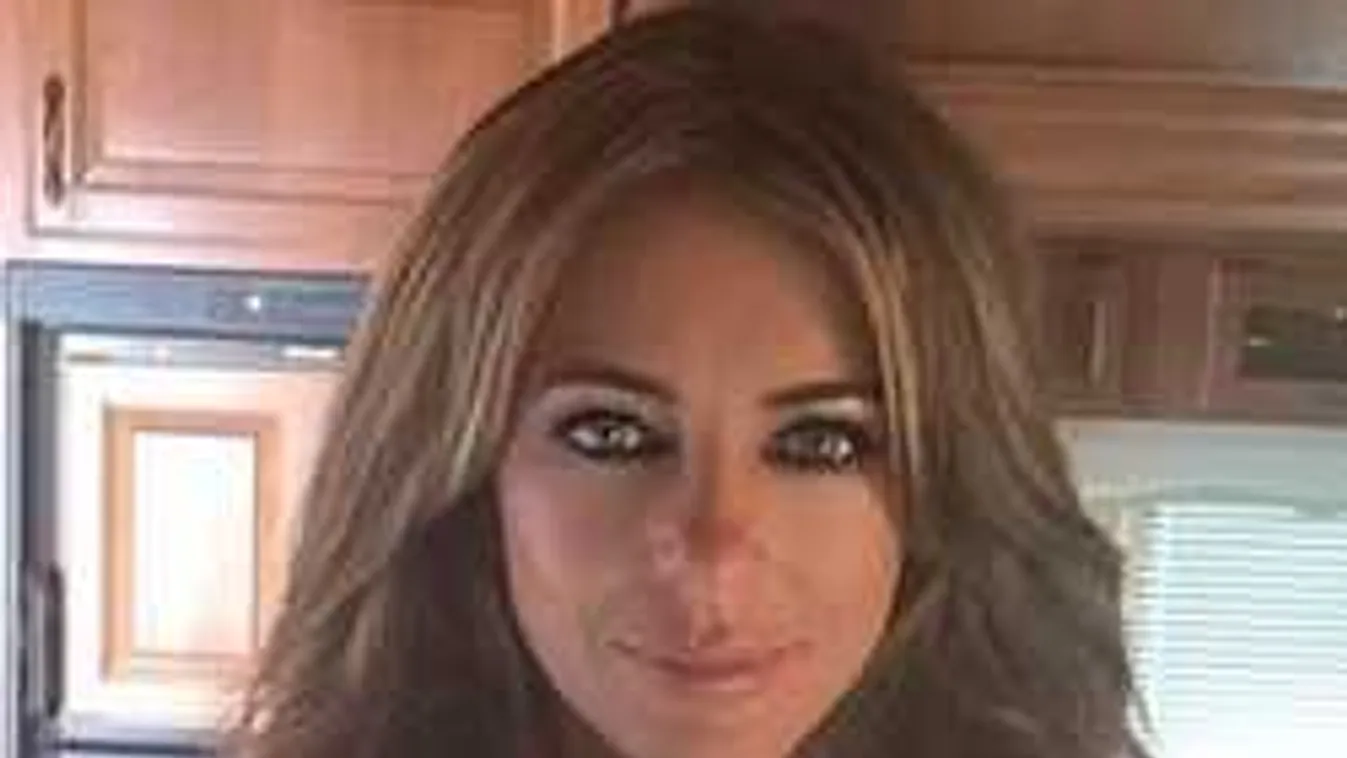 Sokkoló fotó a szexi sztárszínésznő leszúrt unokaöccséről