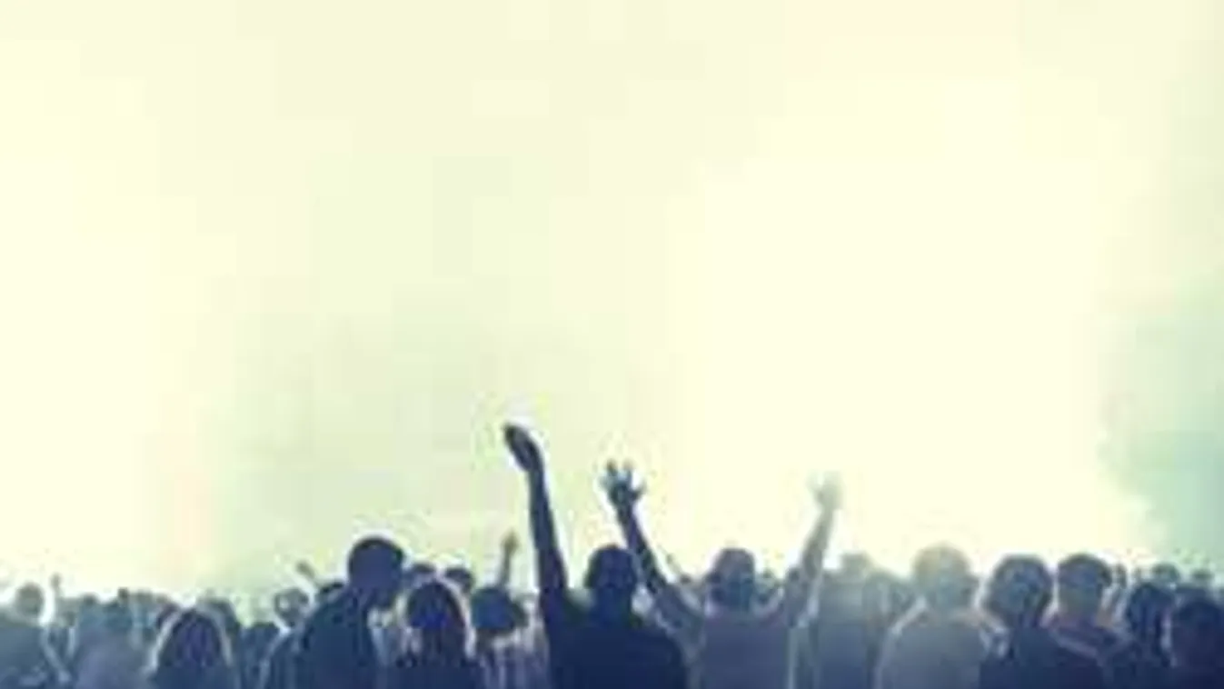 Megérkezett az első fotó, ez a gyönyörű tini halt meg a fesztiválon