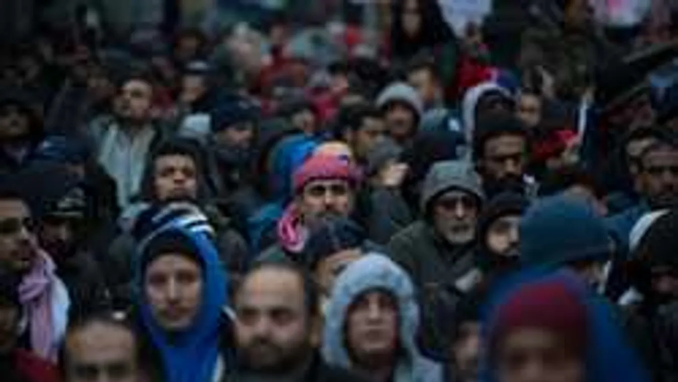 Új útvonalon támadhatnak a migránsok, a rendőrség titkolózik