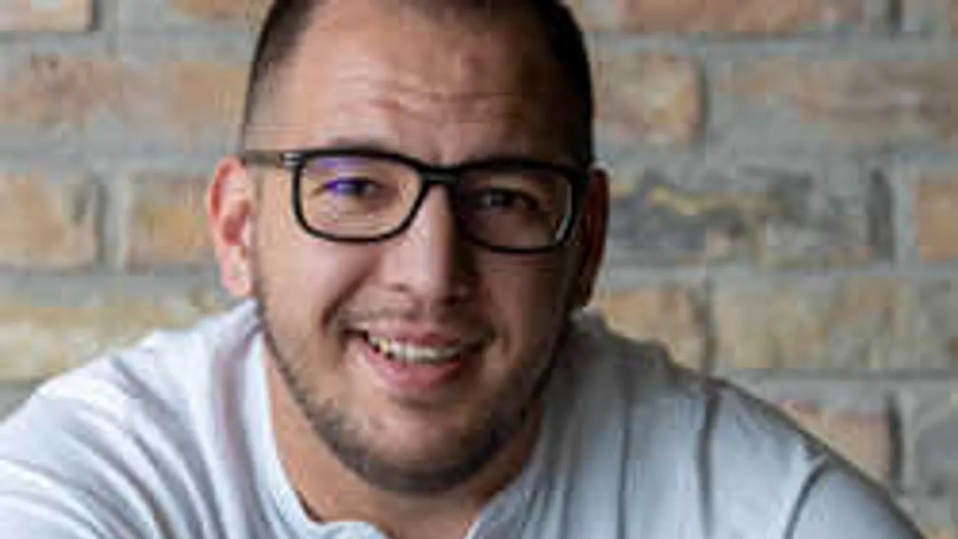 Itt az első fotó Curtisék kisfiáról