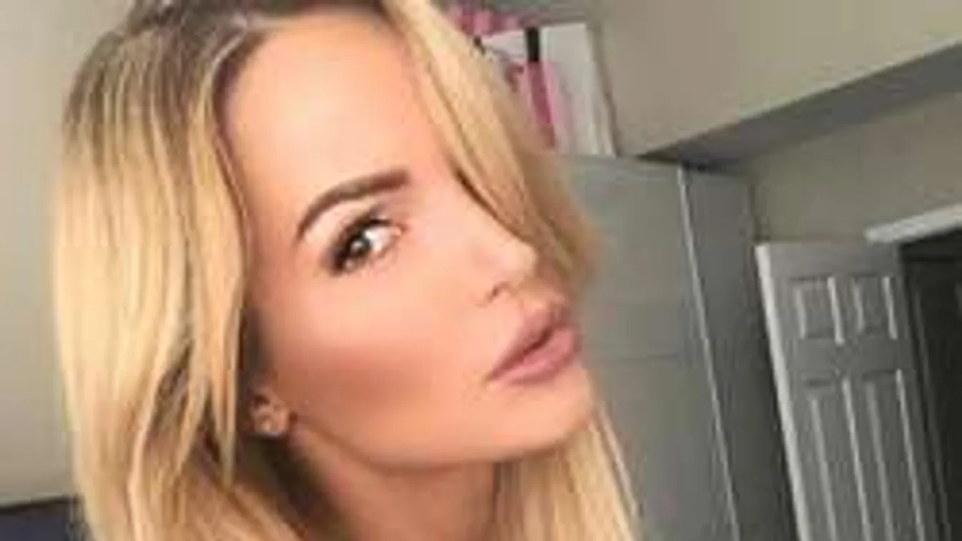 Zimány Linda befóliázva edzi  a fenekét