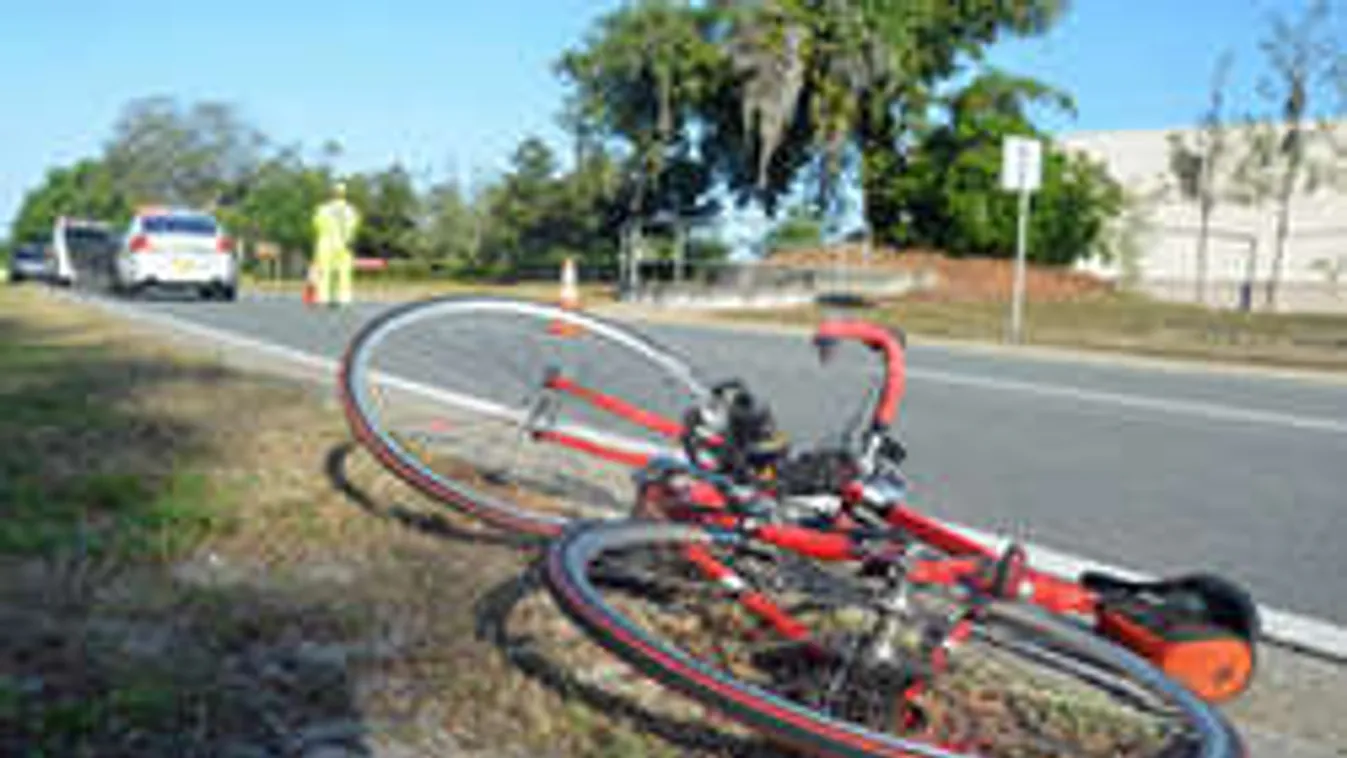 Biciklis lányt gázolt el egy autós az Oktogonnál, és továbbhajtott!