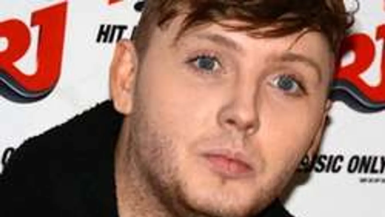 Szexre akarta csábítani a dögös modellt a párkapcsolatban élő sztár!