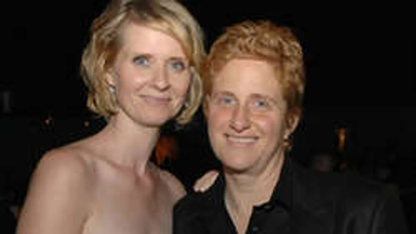 Felvállalja a nyilvánosság előtt leszbikus szerelmét a színésznő