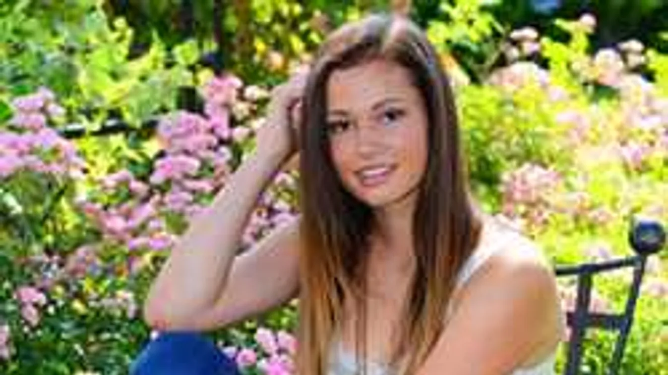 Micsoda nő, brutál dögös Lagzi Lajcsi lánya