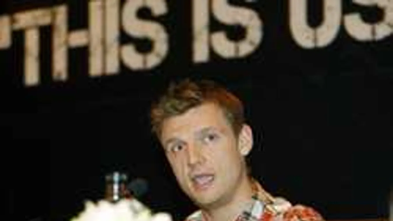 Újabb botrány alakul: nyilvánosságra került az énekes szörnyű titka