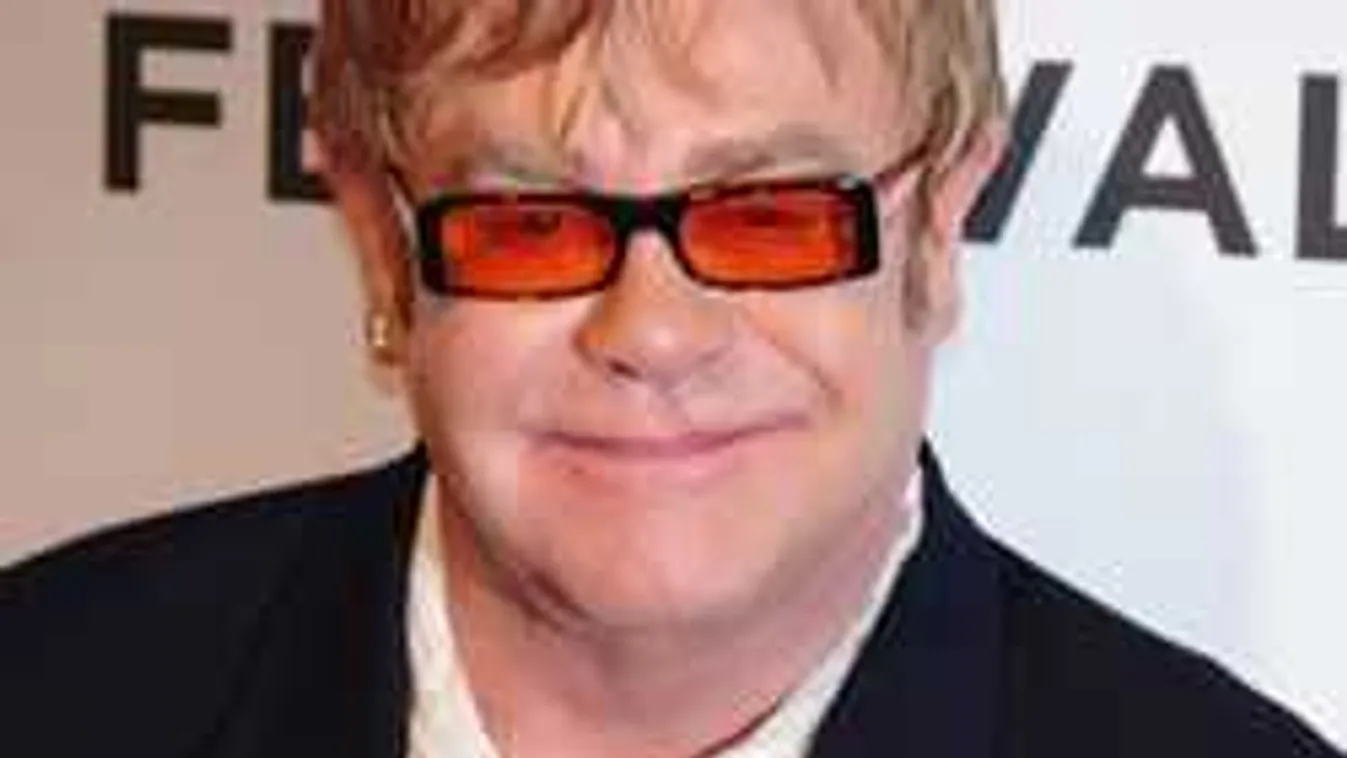 Most jelentette be a sztár: tragédia történt Elton John családjában