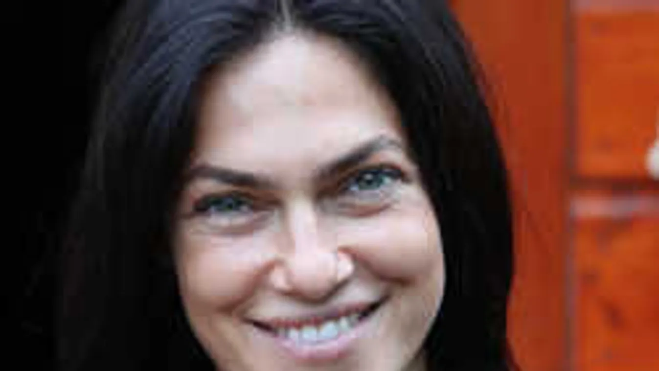 Elképesztően szexi, falatnyi bikiniben kapták le Bódi Sylvit