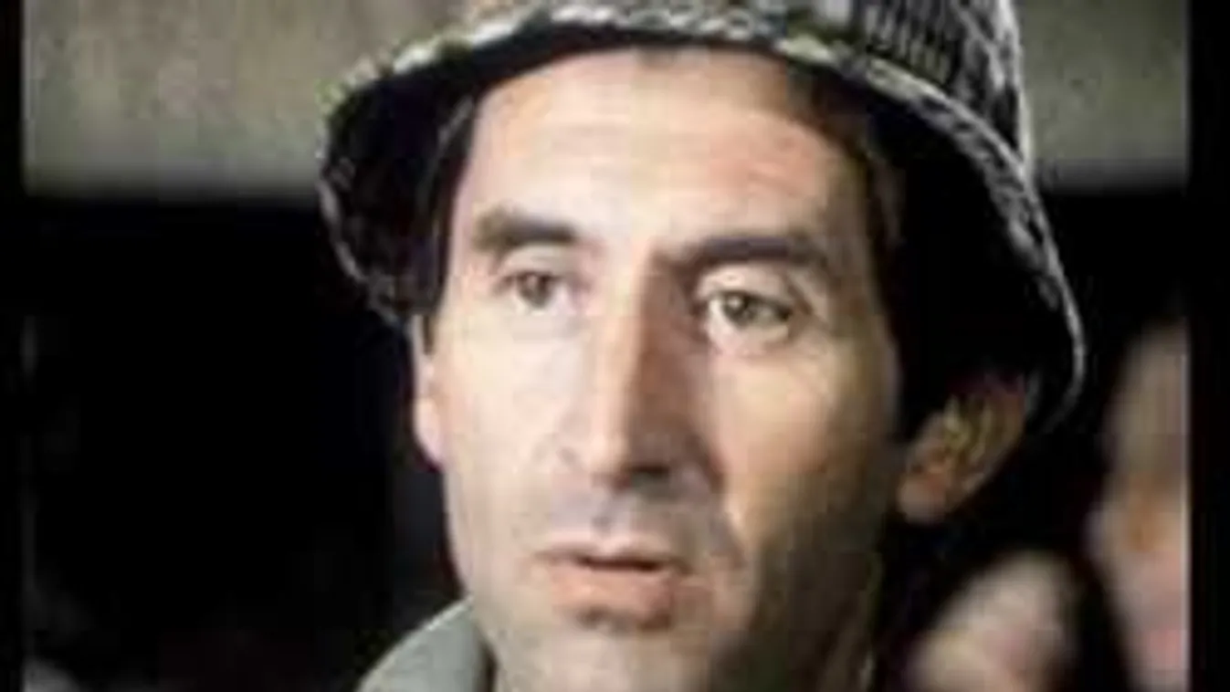 Feladta a harcot a neves színész, rákban hunyt el