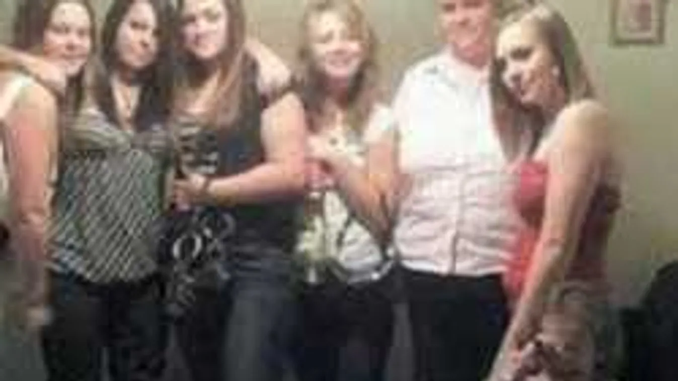 Durván furcsa és ijesztő ez az átlagosnak tűnő fotó: te is bepánikolsz tőle, akár a netezők?