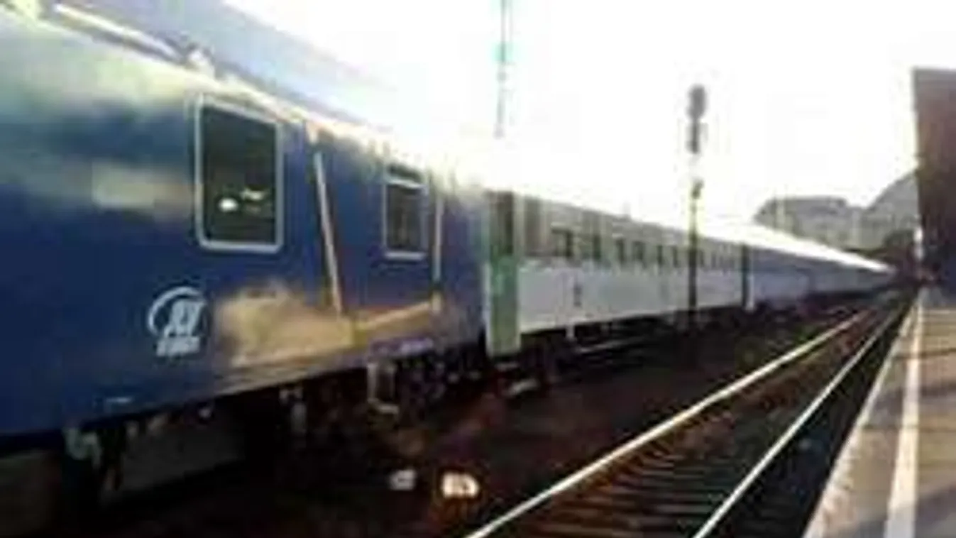 Gázolt az InterCity Bicsérdnél. Mentőhelikopter vitte a súlyos sérültet