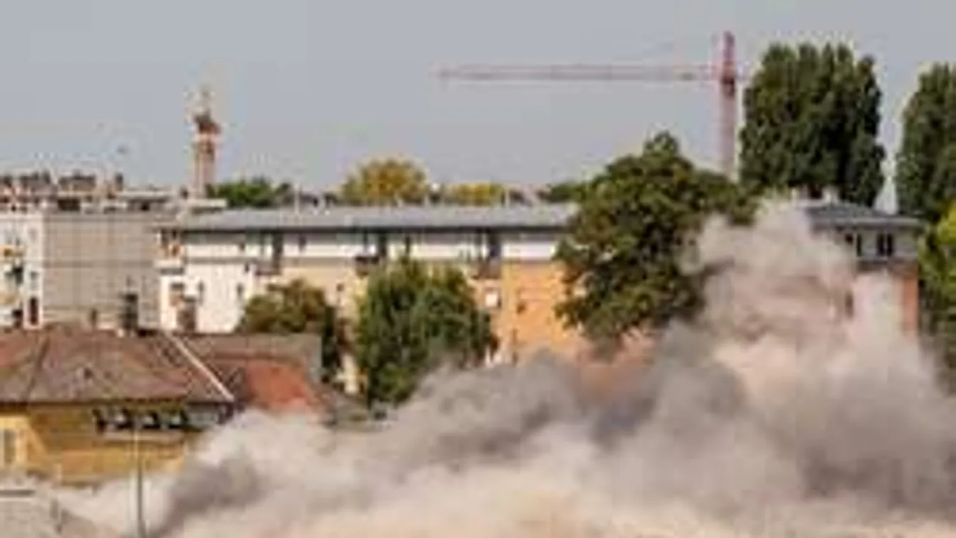 Ezt nézd meg! Így robbantották fel a győri olajgyárat! - képek!