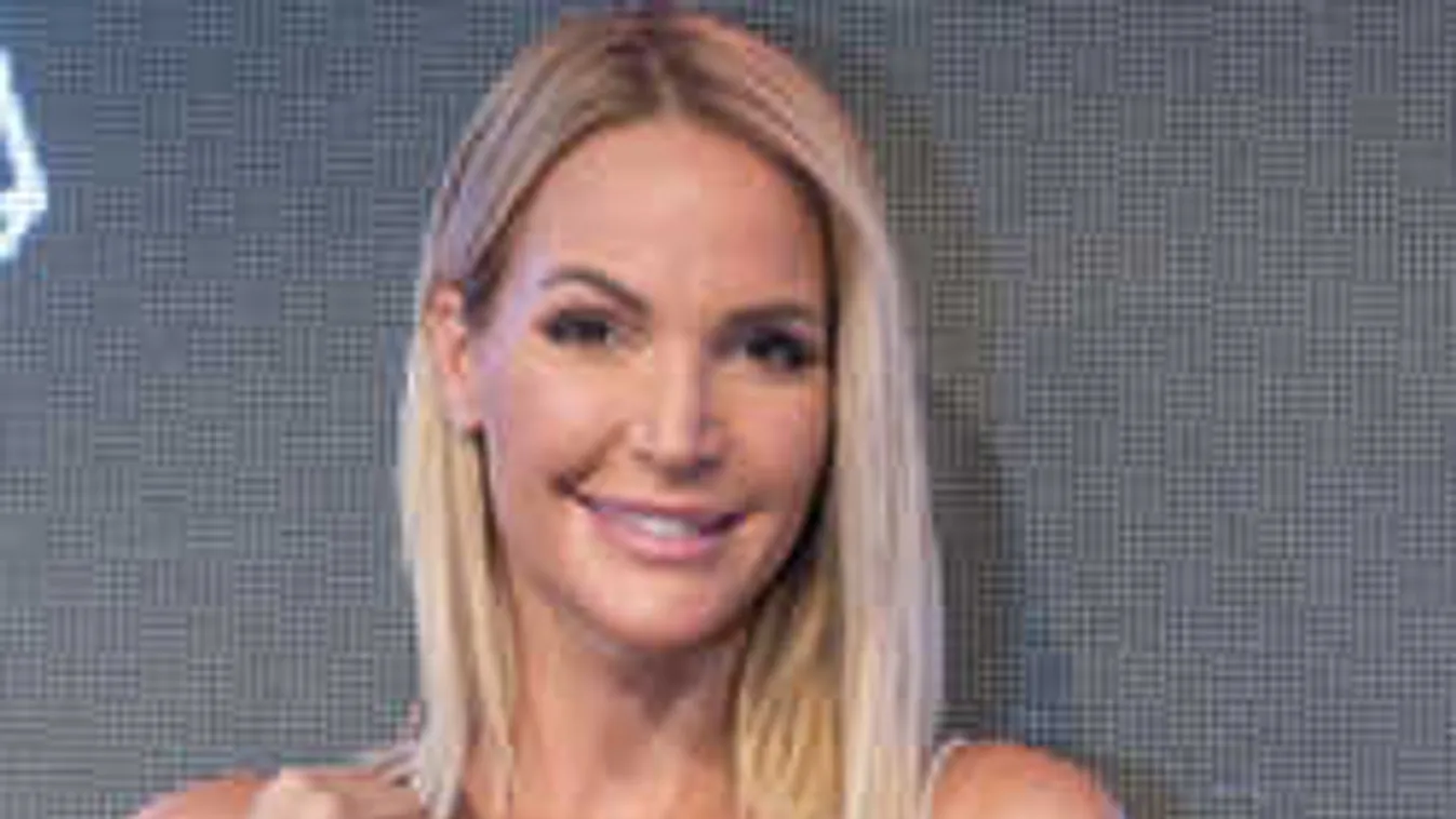 Elképesztő átalakulás, Angelina Jolie-vá vált Zimány Linda