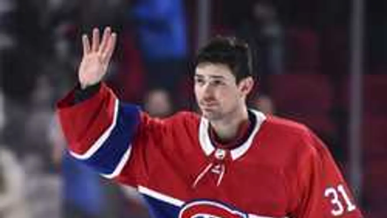 Felesége bugyiját mutogatta a világsztár egy gála színpadán