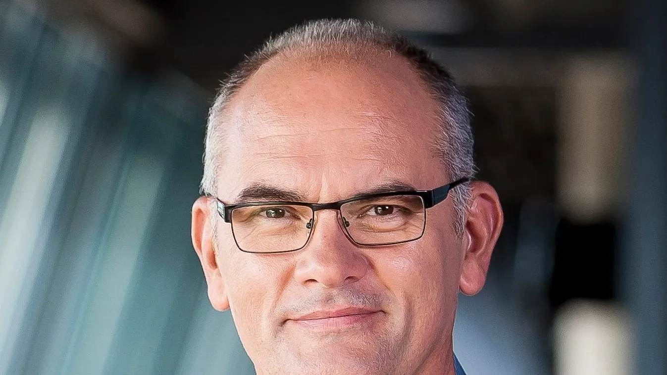 Sztárok sora mondott igent: elkészült az Eb új magyar indulója – Videó