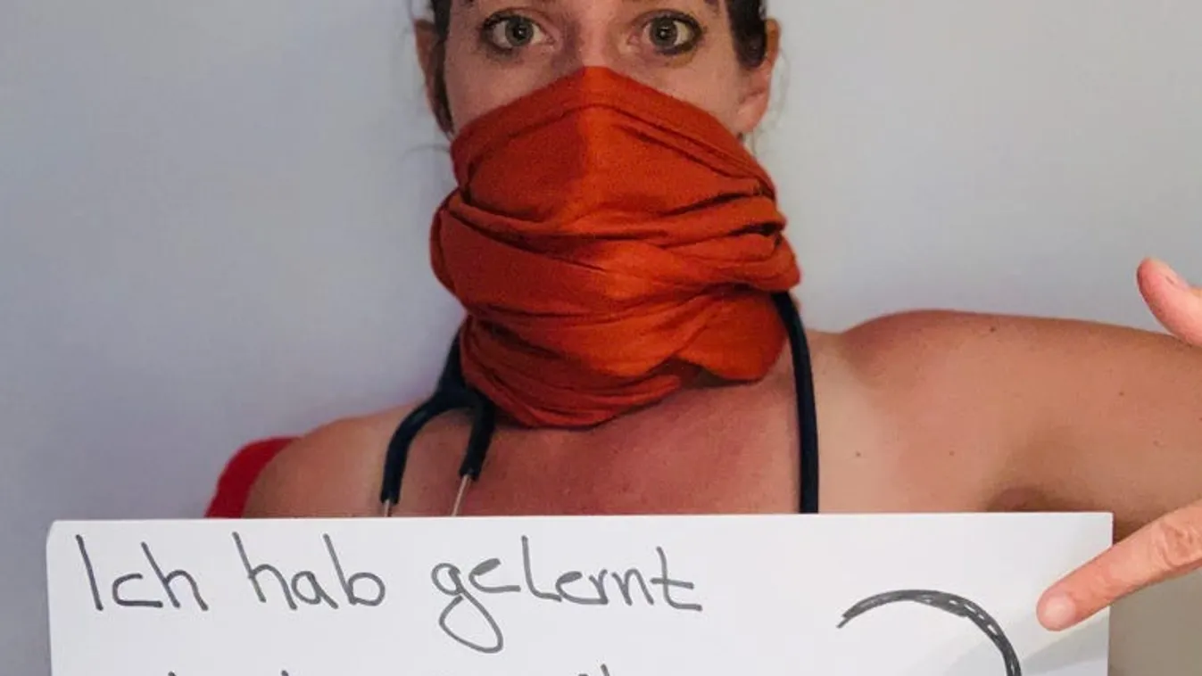 Meztelenül hívják fel a figyelmet a védőfelszerelés hiányára a német orvosok