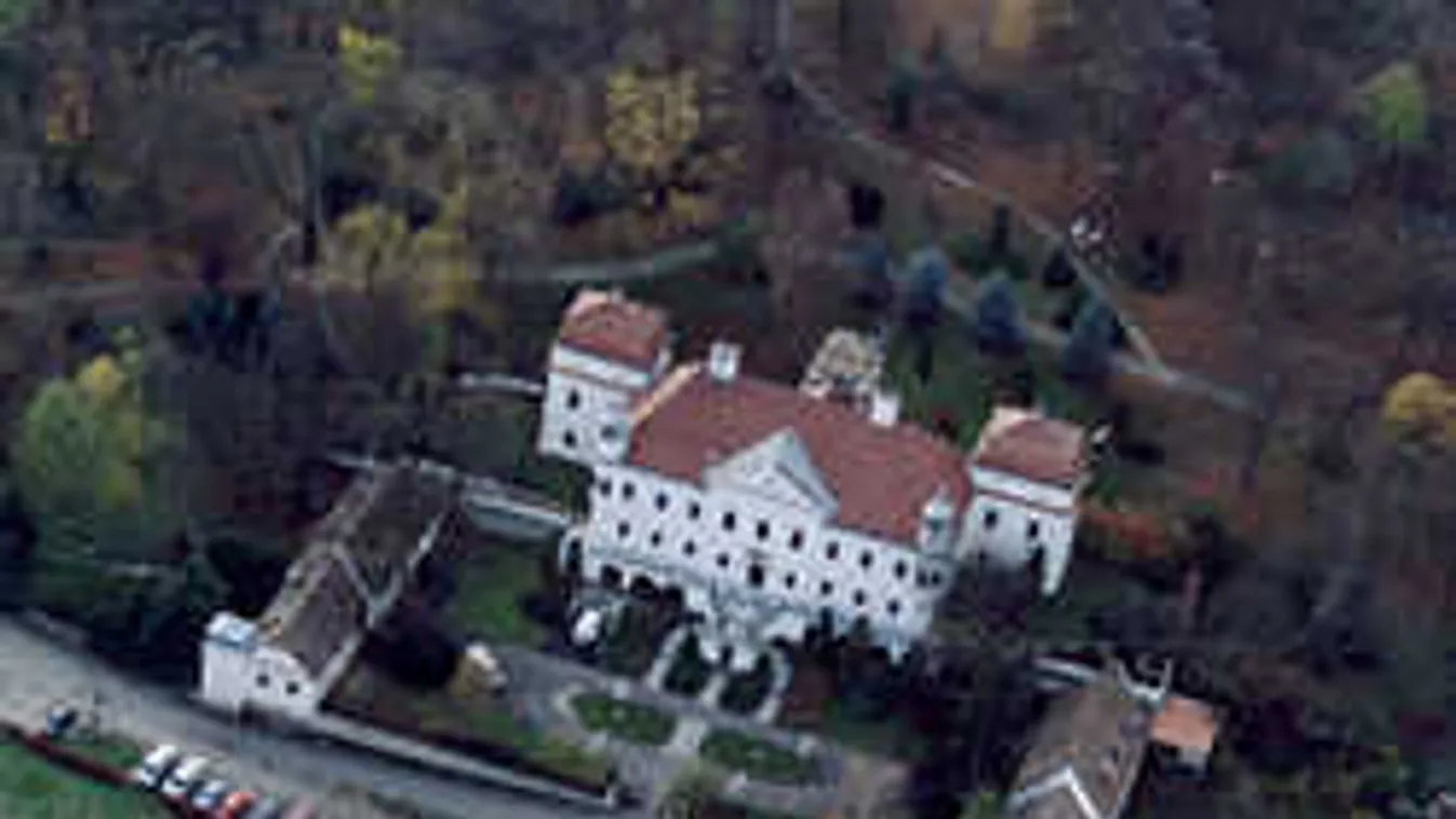 Megtörte a csendet az áldoktornő élettársa: Nem tudtam, hogy férfi