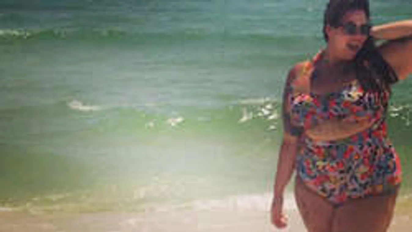 Ekkora túlsúllyal sem tabu a bikini? - Fotó