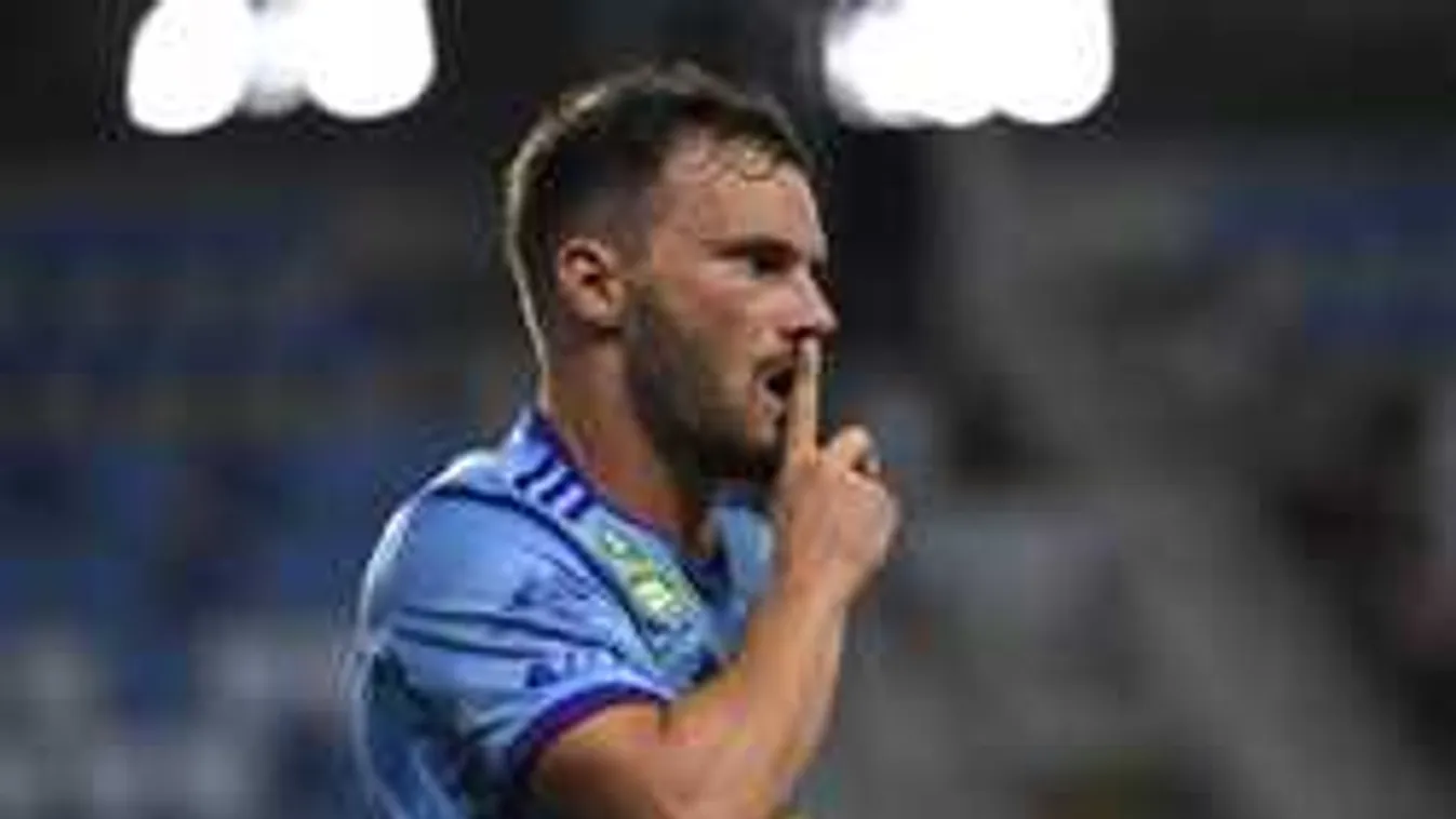 Huszti Szabolcs megszólalt, ez a véleménye a kiállításáról