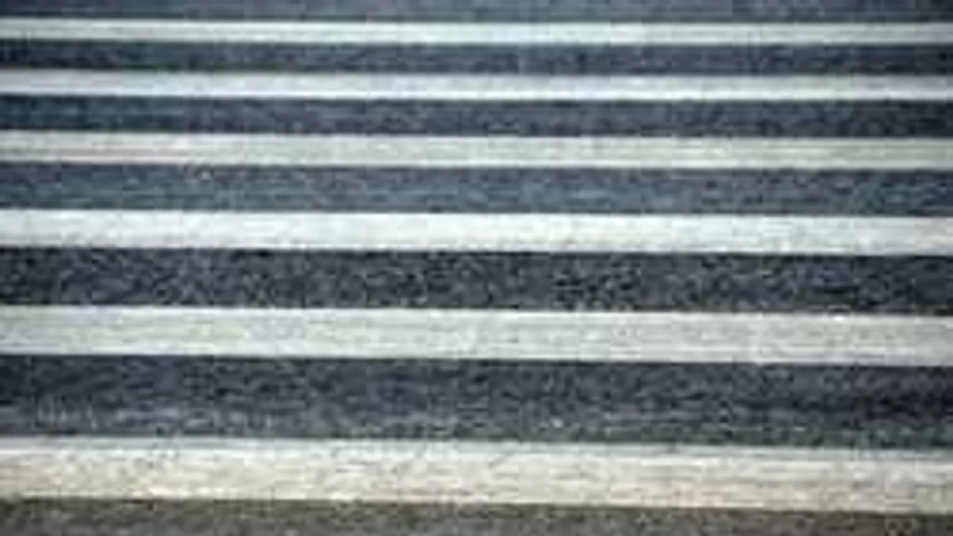 Brutális baleset Kiskunfélegyházán: kisfiút gázoltak a zebrán