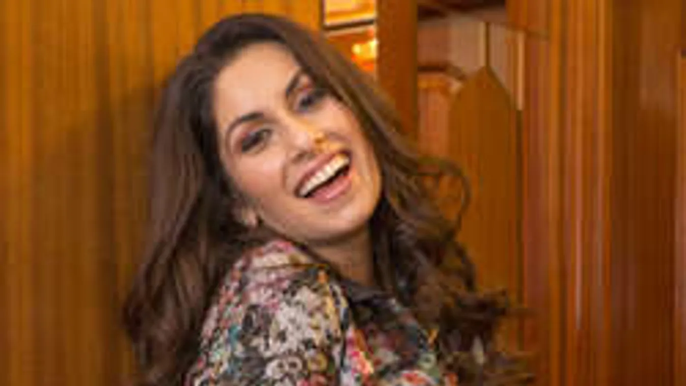 Rejtélyes férfibe szerelmes Radics Gigi