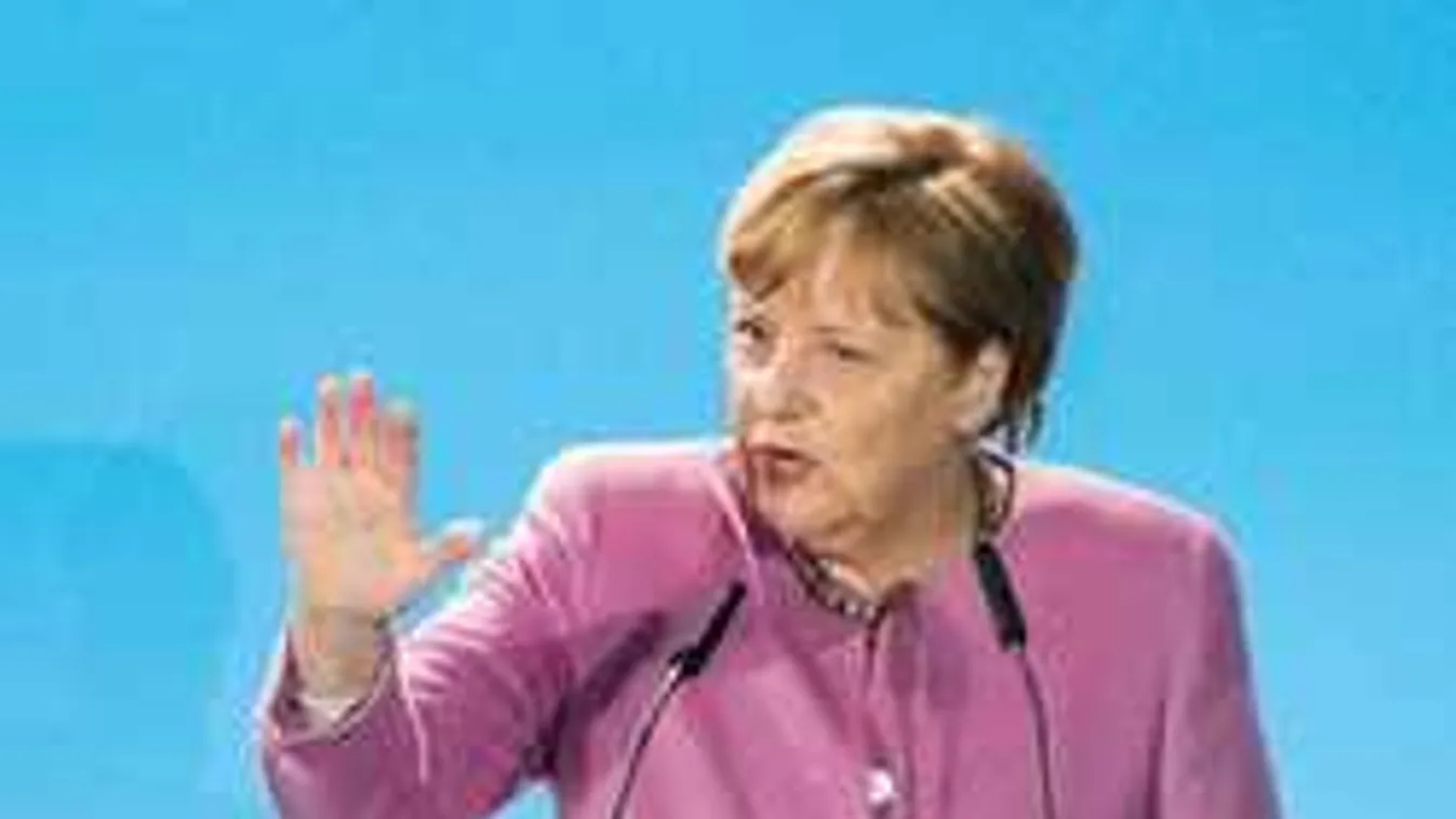 Vajon mi lesz a vége: Még több bevándorlót vesz át Olaszországtól Merkel!