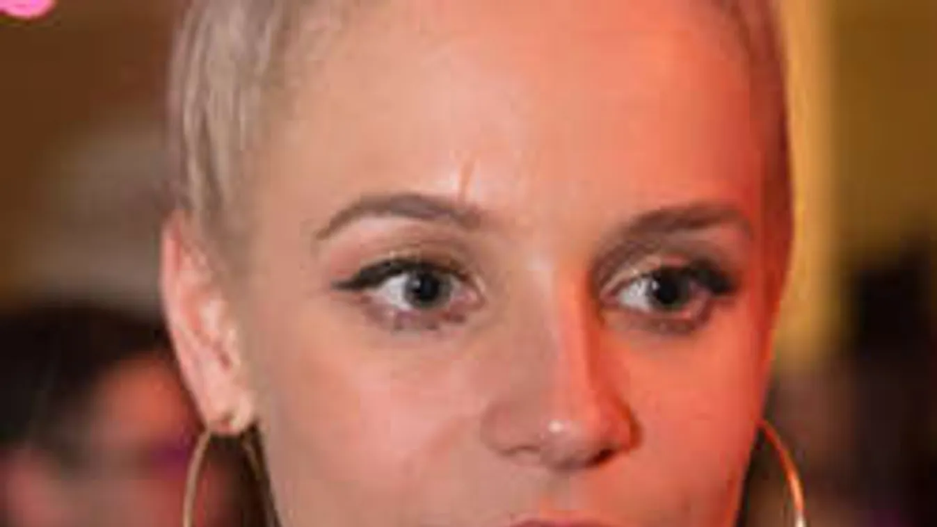 Ez gyorsan ment: máris túltette magát a szakításon Iszak Eszter!