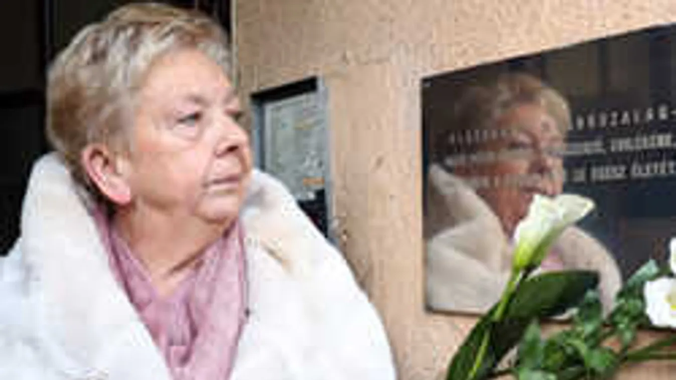 Megtörte a csendet Máté Péter özvegye: Megemésztette férje halálát!