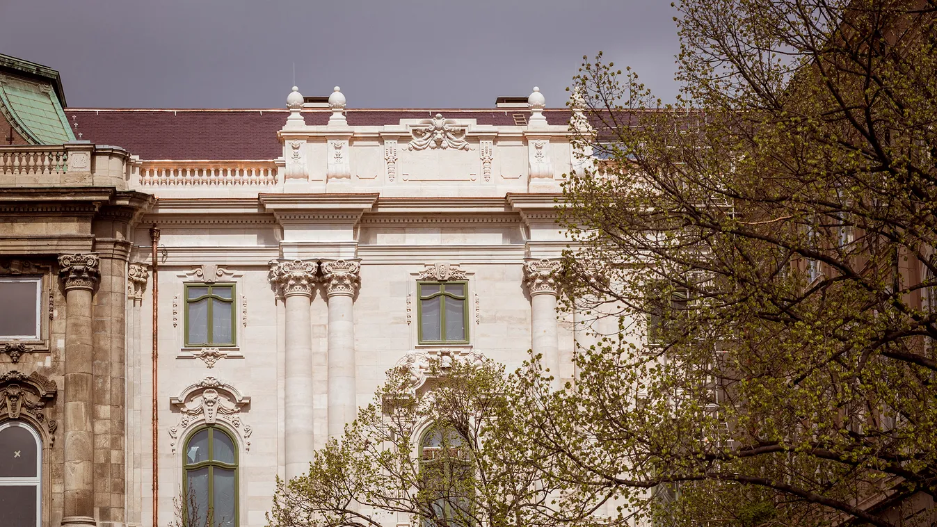 Ilyen volt, ilyen lett: látványos fotók a Budavári Palota helyreállításáról