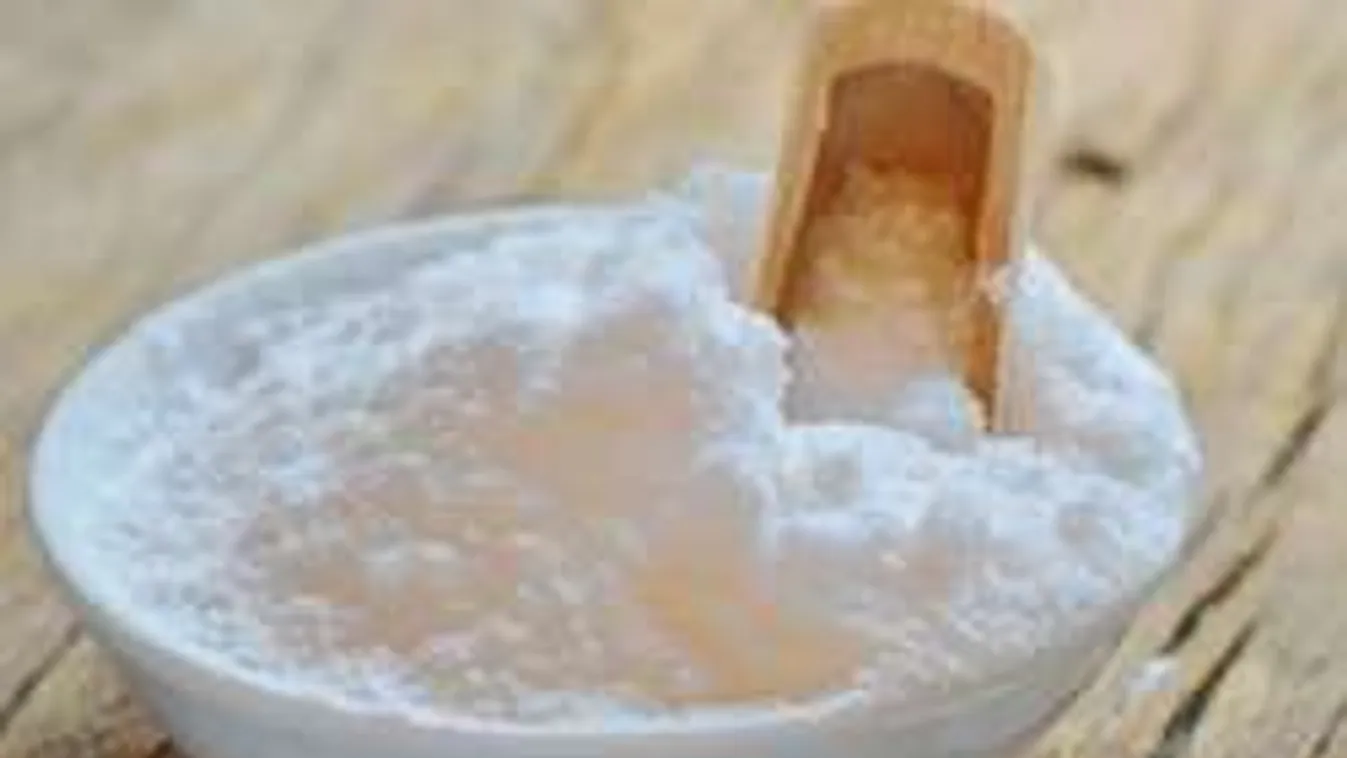 Így használd a szódabikarbónát lábszőrtelenítéshez