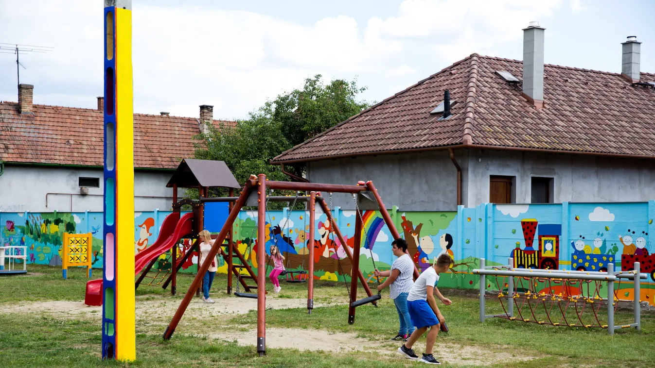 58 méteres mesefallal kedveskednek a gyerekeknek Üllőn