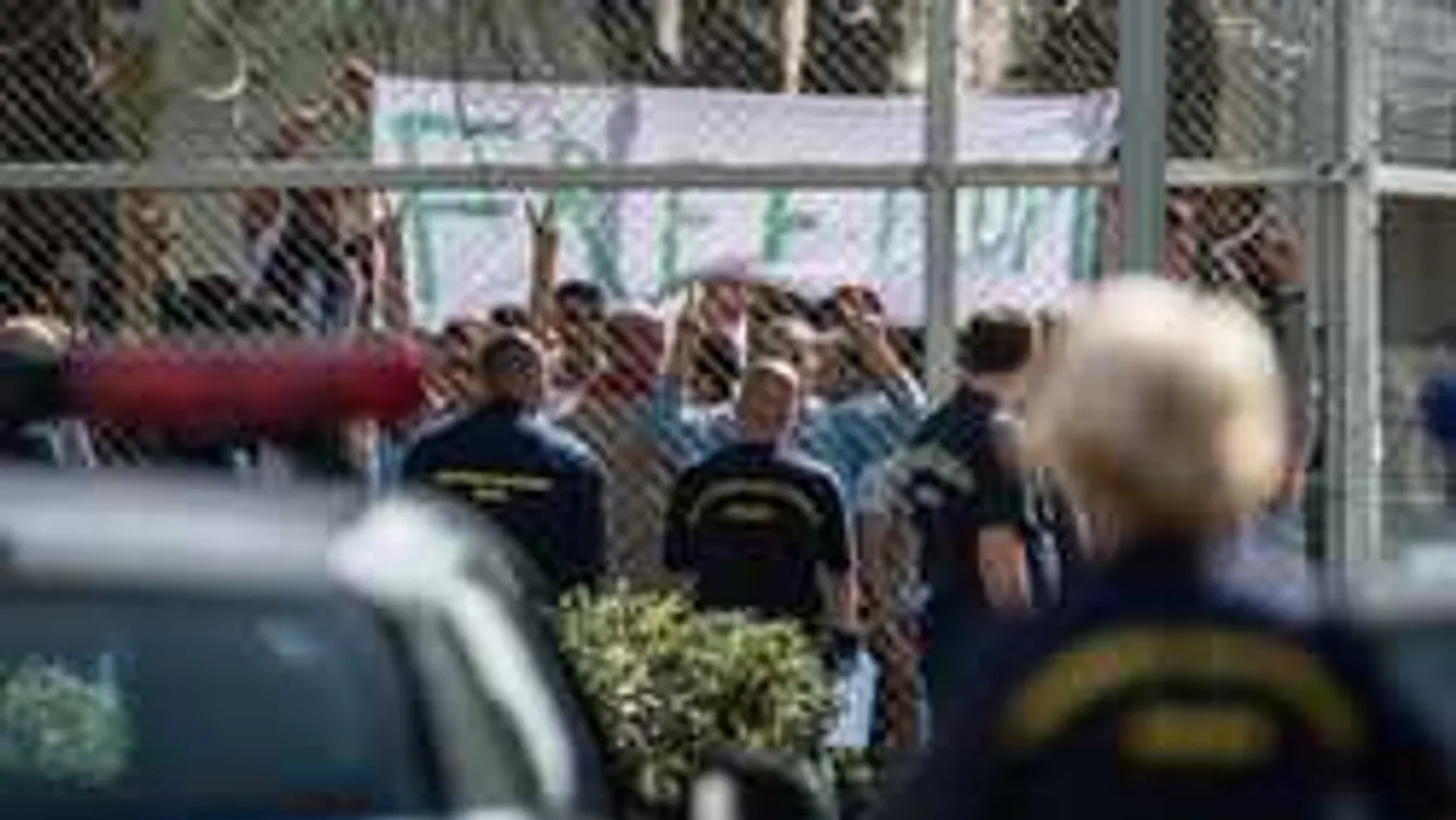 Migránsok sebesítettek meg egy román határrendészt, fegyver is előkerült