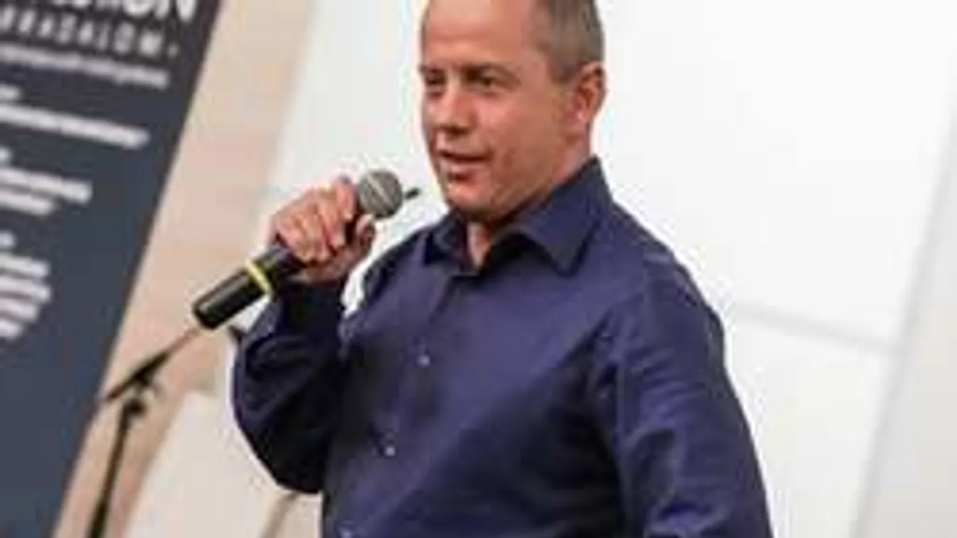 Durván kiakadt Norbi a meccs előtt, odacsapott!