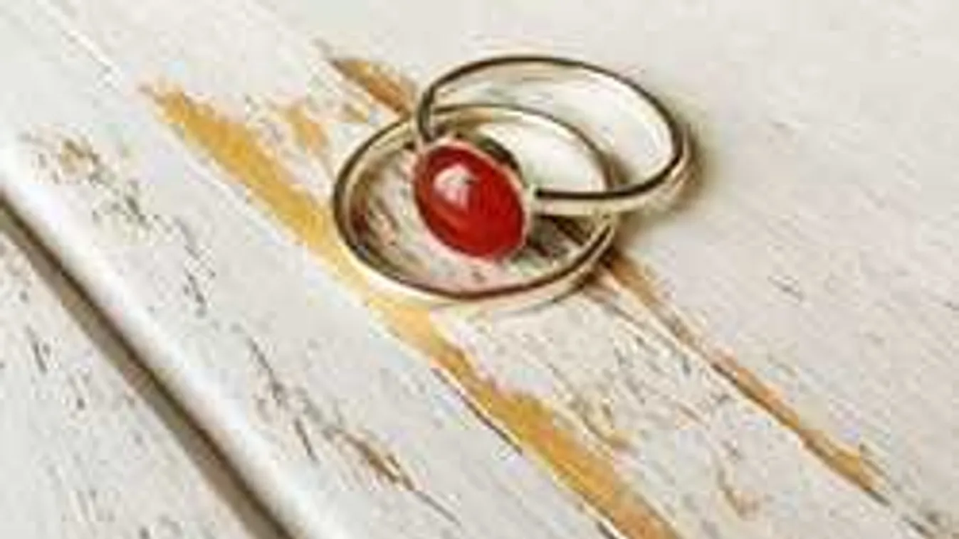 Ha ezt a spirituális ékszert viseled, megőrülnek a férfiak