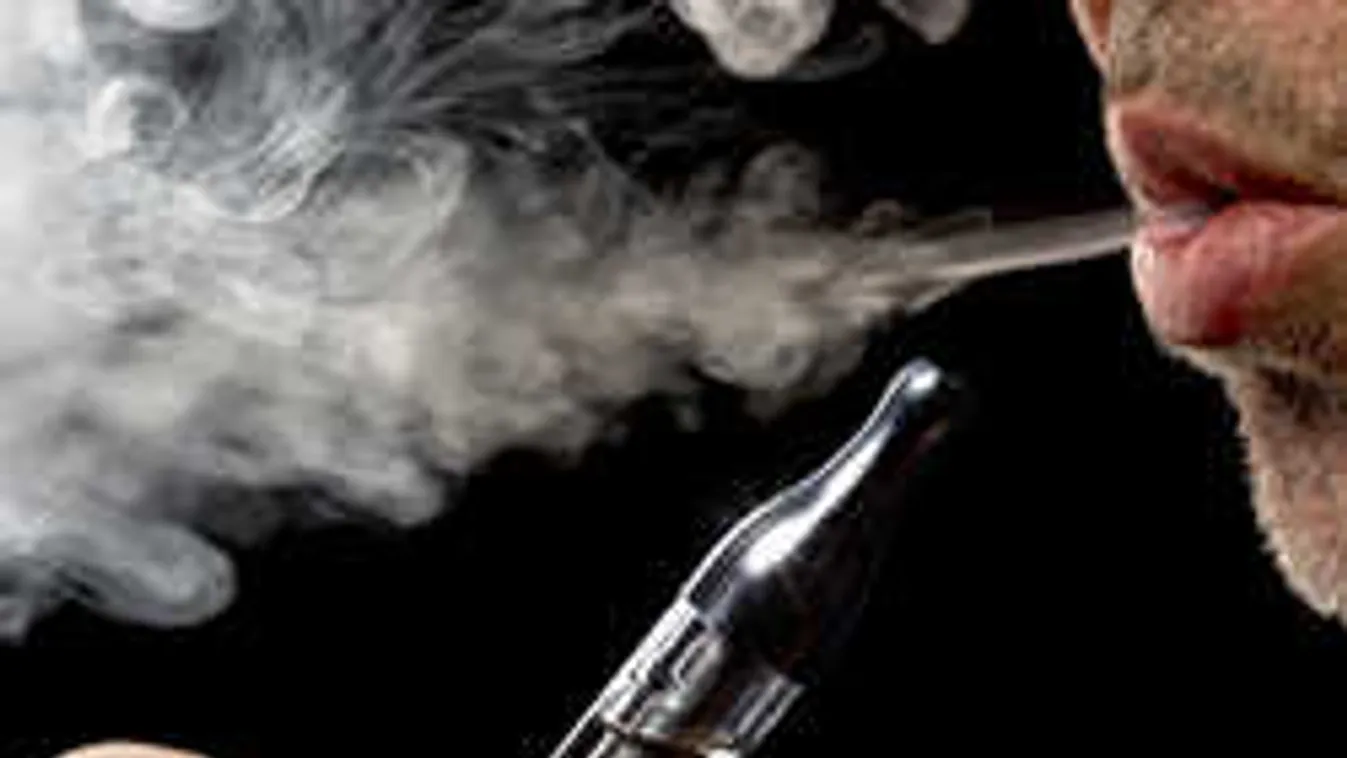 Az orvosok is elsápadtak attól, amit a férfi légcsövében találtak