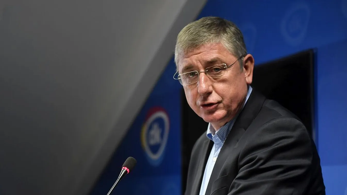 A múltat végképp eltörölni! – ez Gyurcsányék új jelmondata