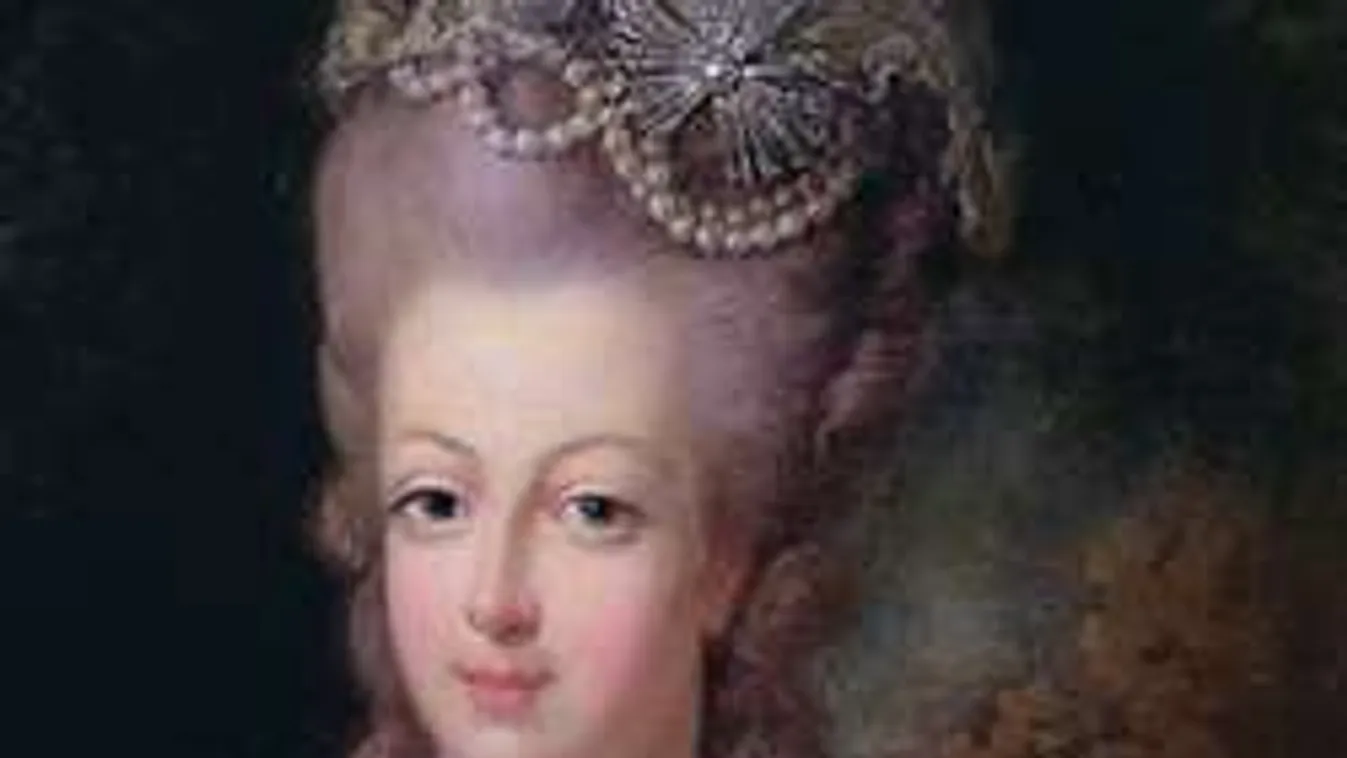 Így emelheted szádhoz a francia királyné bal mellét!