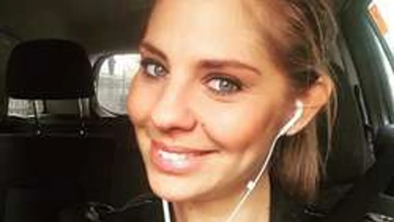 Két gyerek után is elképesztőek Ada mellei