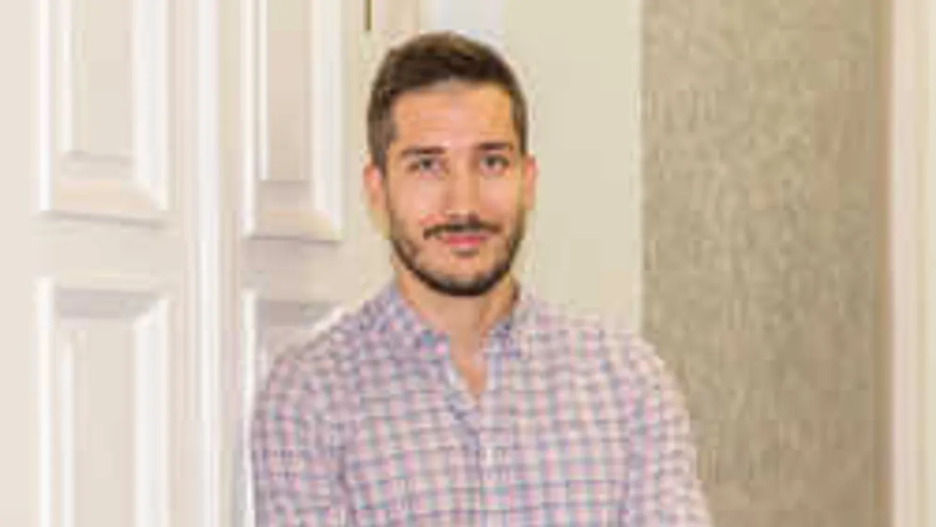 Apa lett az énekes! Megszületett Pál Dénes kislánya!