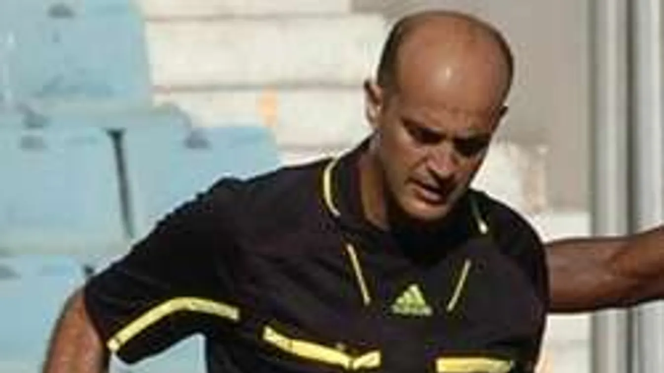 Elsírta magát a bíró, mert szidták az anyját