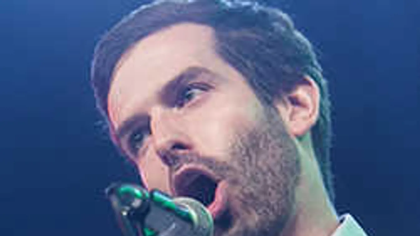 Az Origo megtámadása után, most egy sajtótájékoztatóra rontott a Momentum