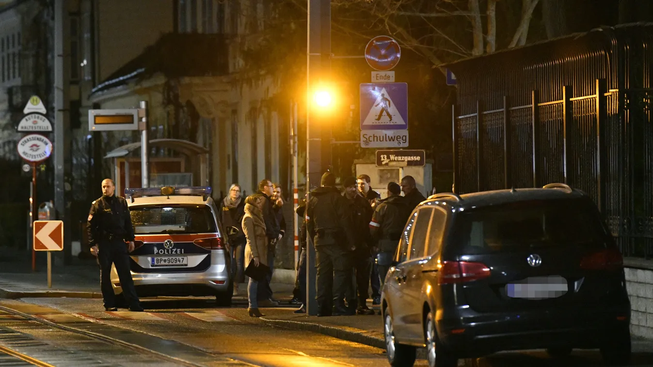 Vérfürdő Bécsben: késsel próbált elégtételt venni egy 16 éves migráns