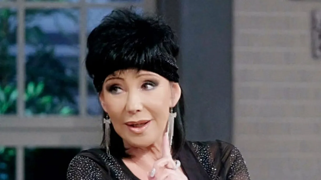 Egy elrontott plasztikai beavatkozás után, csak a gyógyszerek segítettek a magyar sztáron