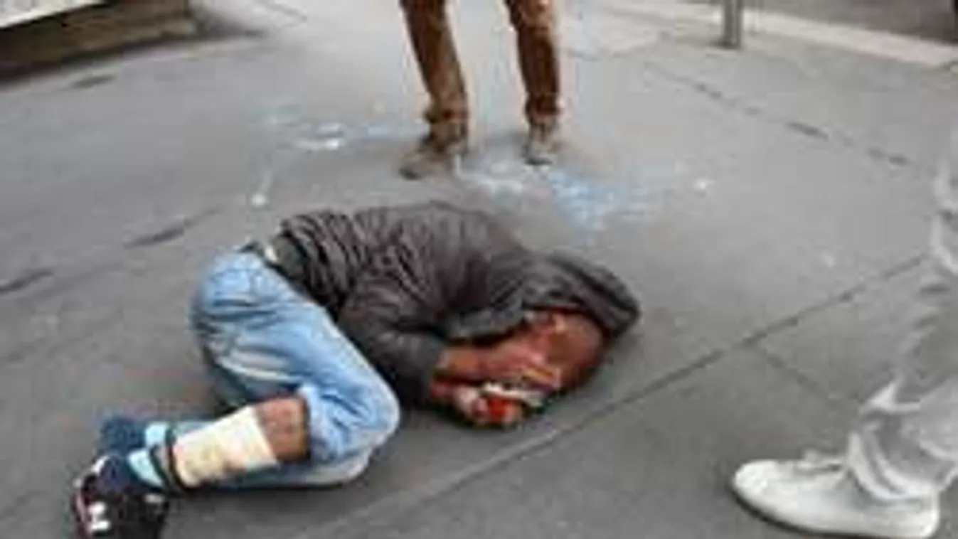 Így kapták el a járókelők a nőkre támadó budapesti tolvajt!