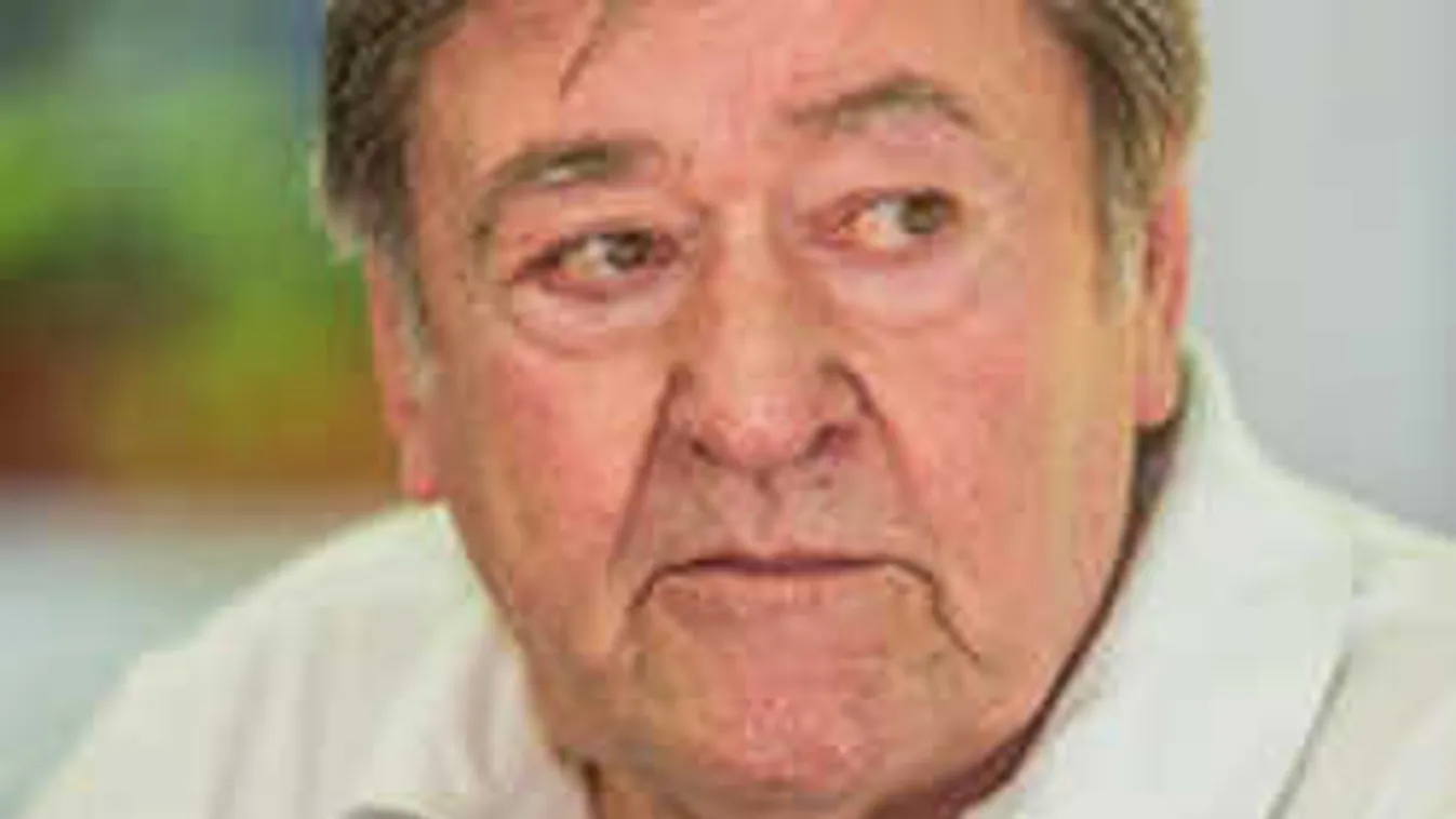 Koós János eltűnt feleségét keresi